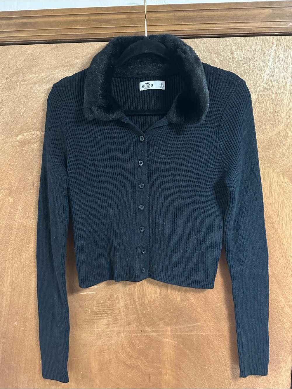 Hollister Black Ribbed Button-Up Sweater with Faux Fur Collar